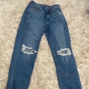 american eagle mom jeans